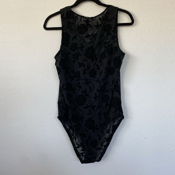 Torrid Black Flocked Rose Mesh V-Neck‎ Bodysuit Semi-Transparent 1X Whimsigoth - Picture 2 of 9